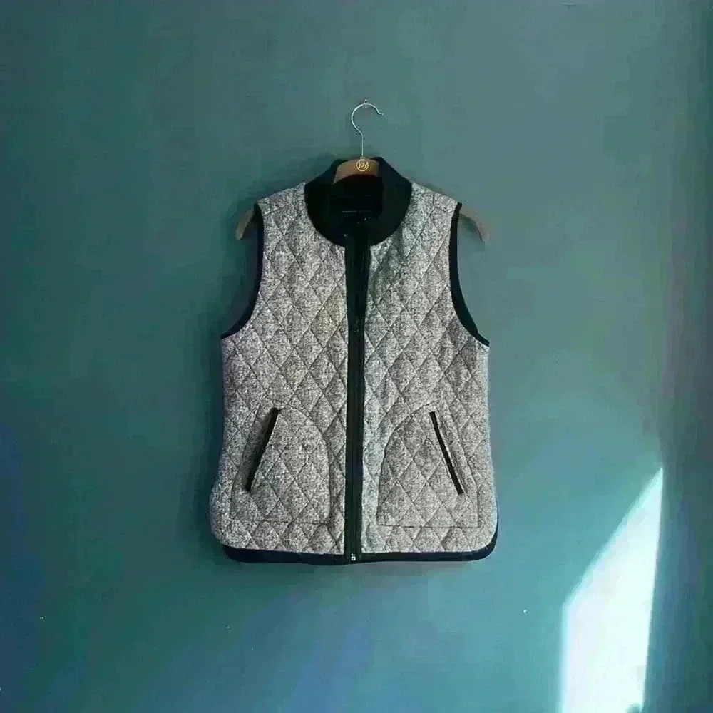 Adrienne Vittadini marble gray fleece quilt pocket puffer vest size M